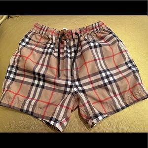 BURBERRY KIDS
Boys Check Branded Swim Shorts in Antique Yellow size 18M